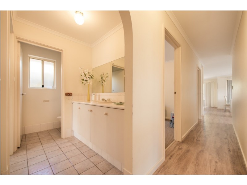 1 Lindsay Court, Aberfoyle Park SA 5159