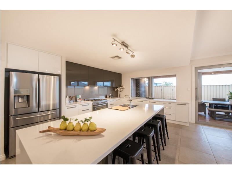 63 Lanyard Road, Seaford Meadows SA 5169