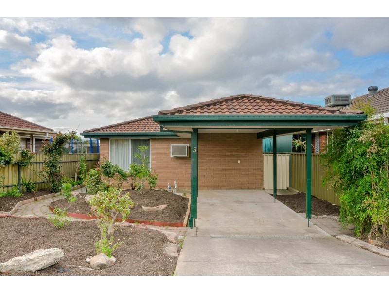 9 Barossa Way, Woodcroft SA 5162