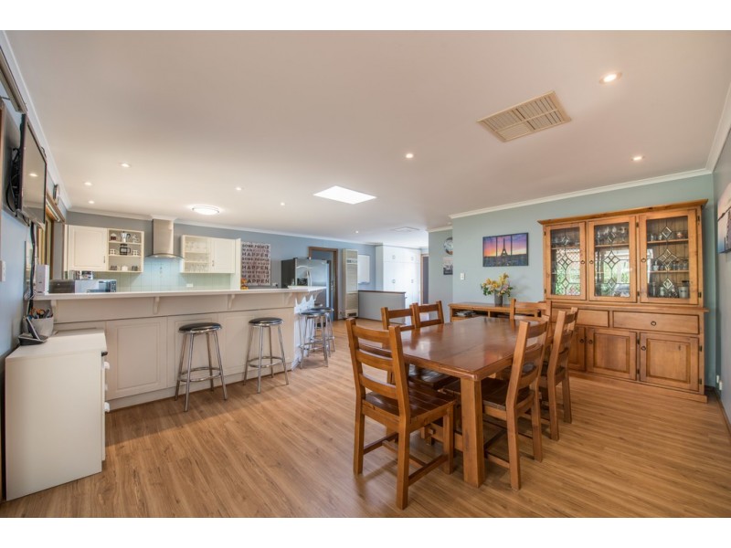 41 Alison Drive, Happy Valley SA 5159