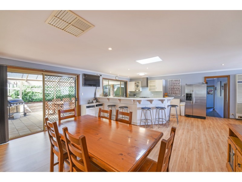 41 Alison Drive, Happy Valley SA 5159