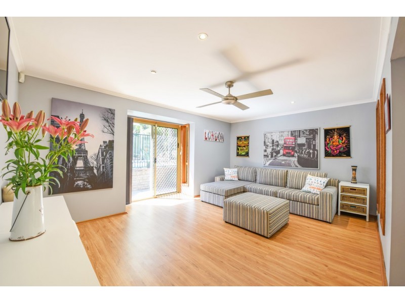 41 Alison Drive, Happy Valley SA 5159