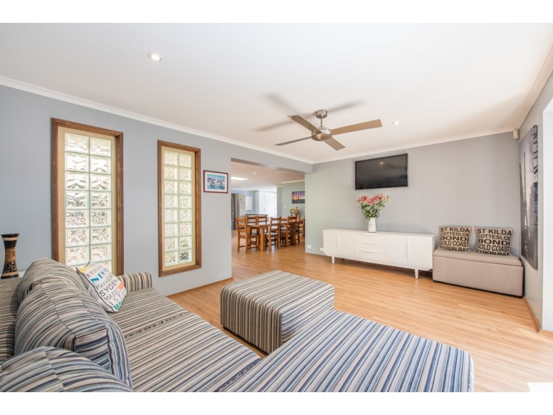 41 Alison Drive, Happy Valley SA 5159