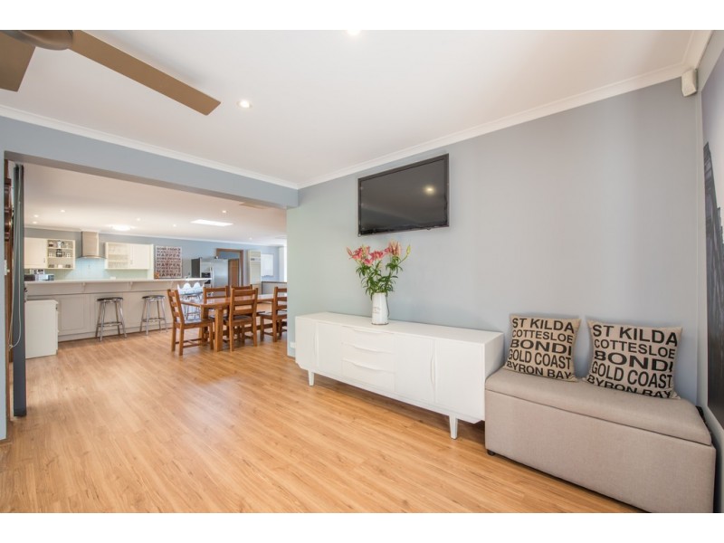 41 Alison Drive, Happy Valley SA 5159