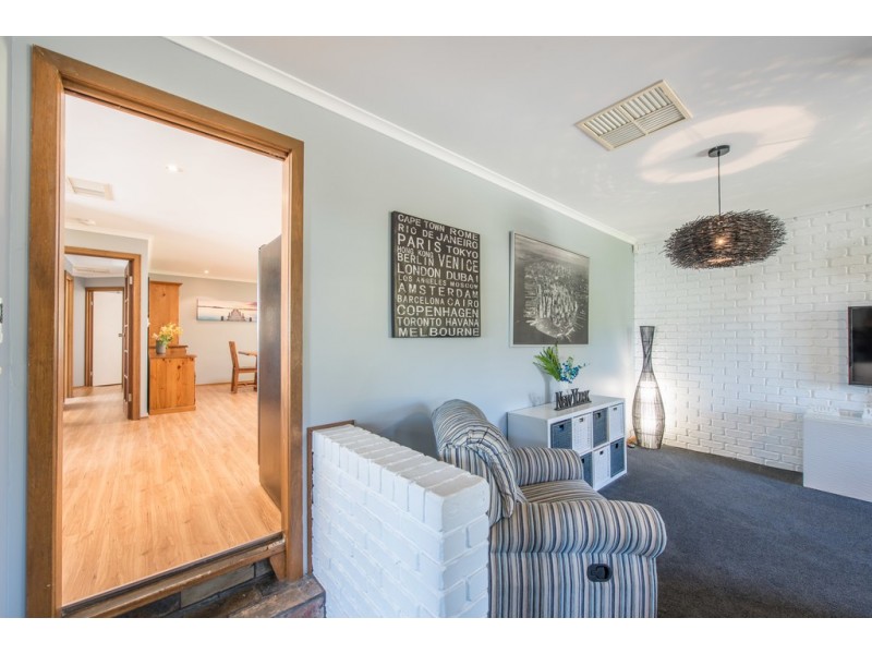 41 Alison Drive, Happy Valley SA 5159