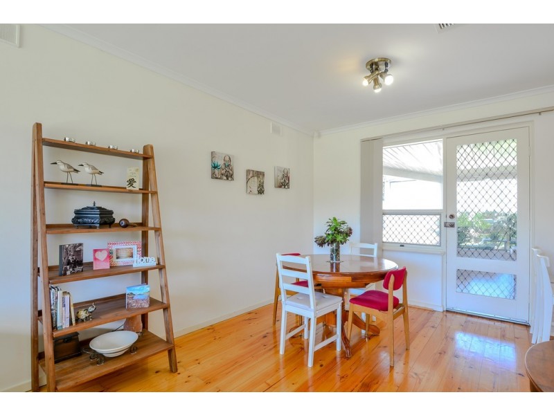 27 Village Road, Hackham West SA 5163