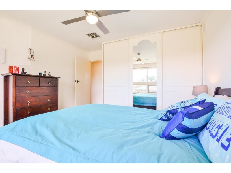 27 Village Road, Hackham West SA 5163