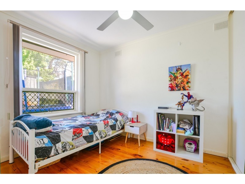 27 Village Road, Hackham West SA 5163