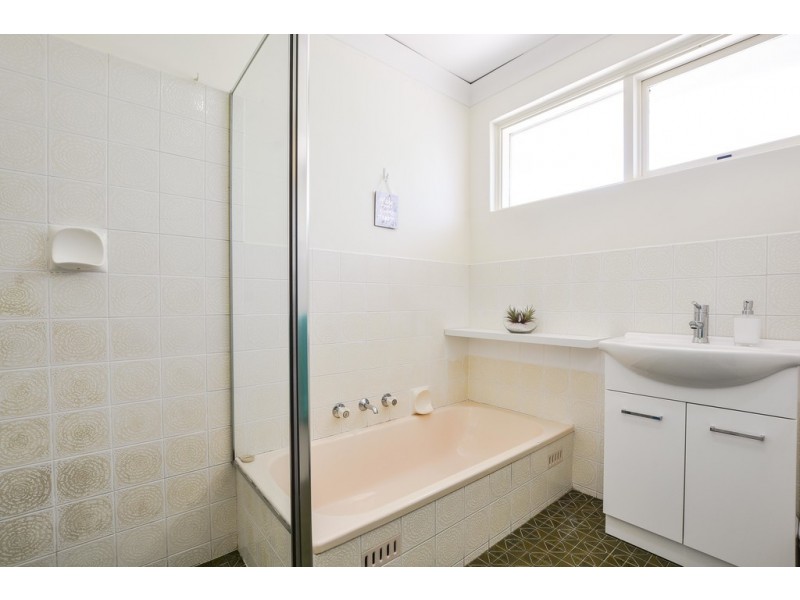 27 Village Road, Hackham West SA 5163