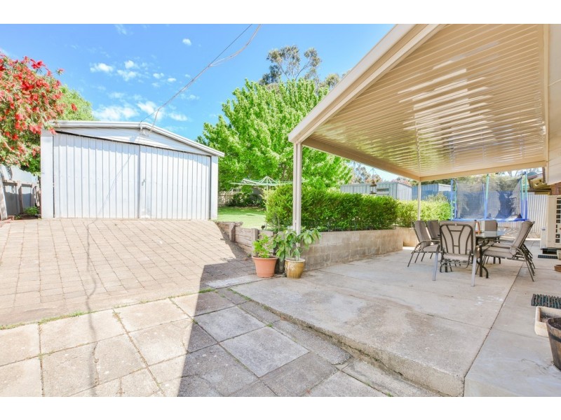 27 Village Road, Hackham West SA 5163