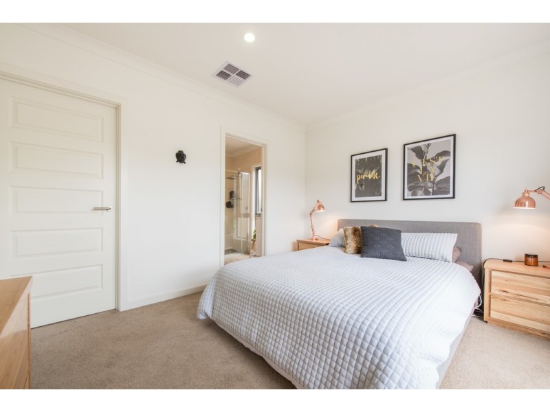 25 Cambridge Street, Reynella SA 5161