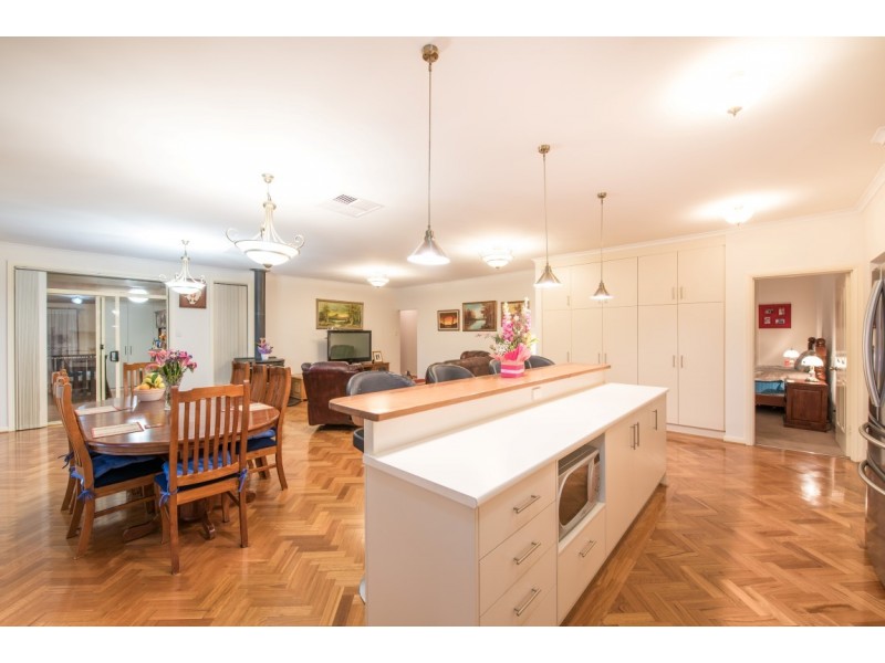 104 Penneys Hill Road, Hackham SA 5163