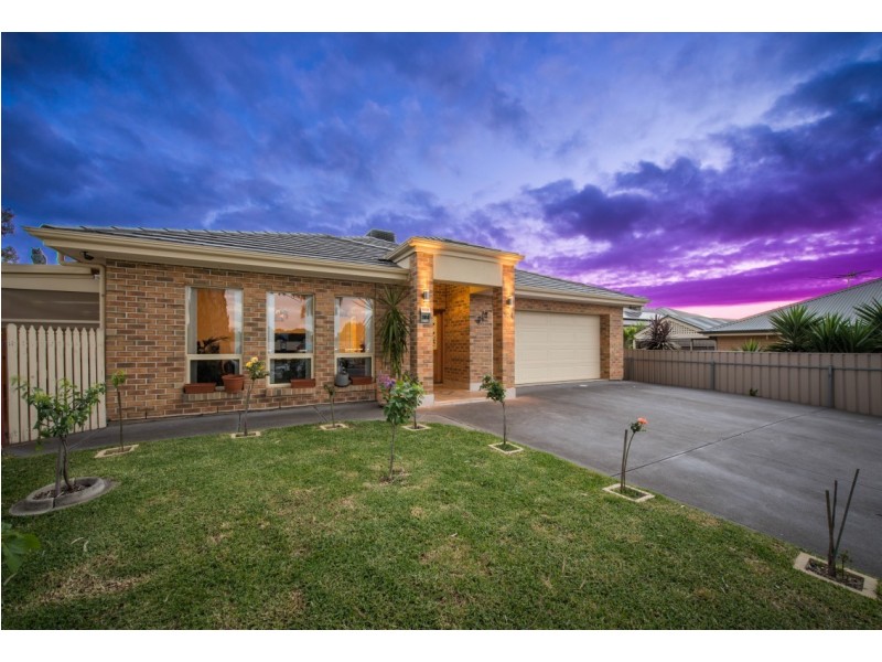 104 Penneys Hill Road, Hackham SA 5163