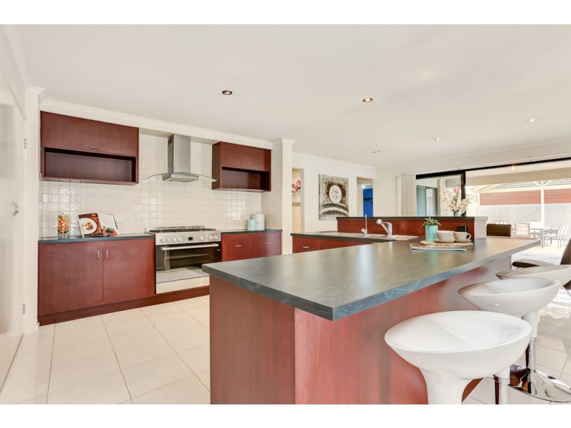 3 Cockle Avenue, Aldinga Beach SA 5173