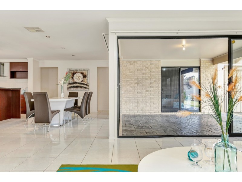 3 Cockle Avenue, Aldinga Beach SA 5173