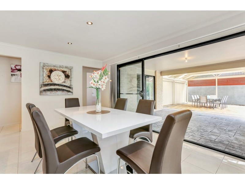 3 Cockle Avenue, Aldinga Beach SA 5173