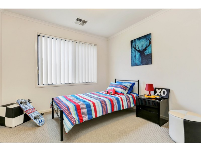 3 Cockle Avenue, Aldinga Beach SA 5173