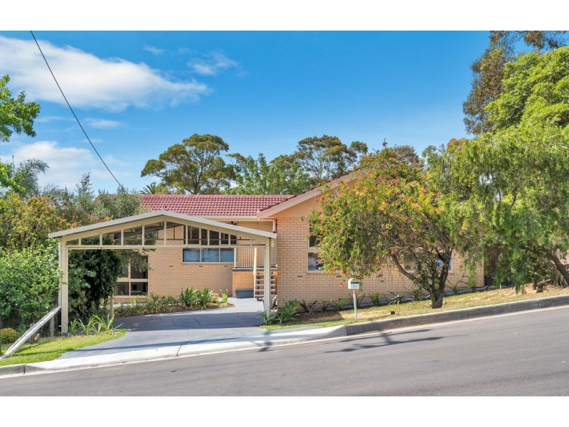 25 Amberly Drive, Happy Valley SA 5159