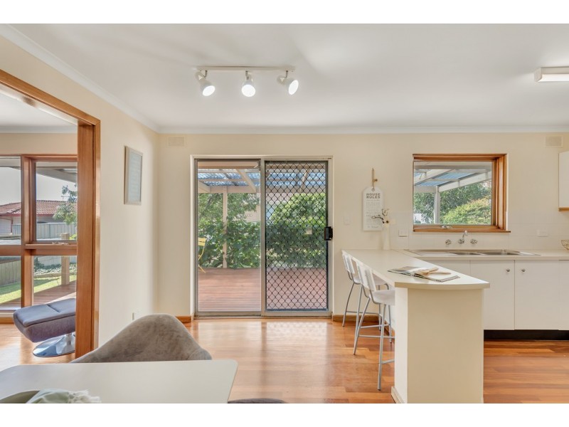 25 Amberly Drive, Happy Valley SA 5159