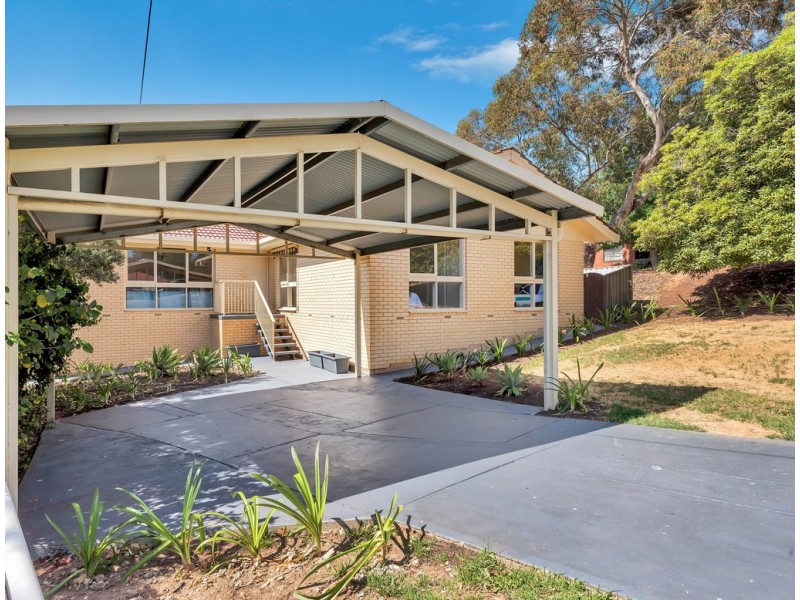 25 Amberly Drive, Happy Valley SA 5159