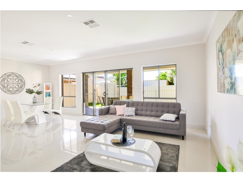 17 Debham Street, Morphett Vale SA 5162