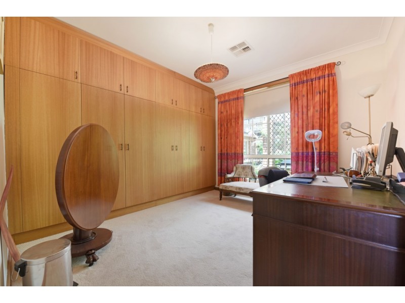 17 Elberry Close, Moana SA 5169