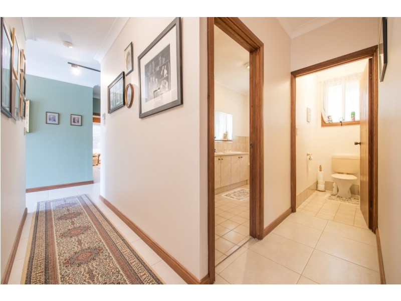 17 Elberry Close, Moana SA 5169