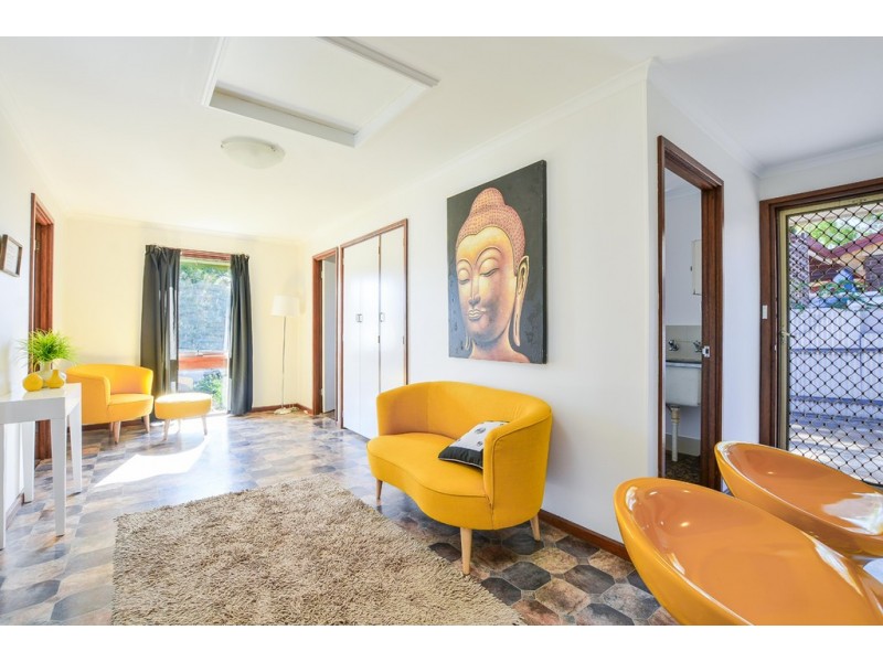 37 Hagen Crescent, Hackham West SA 5163