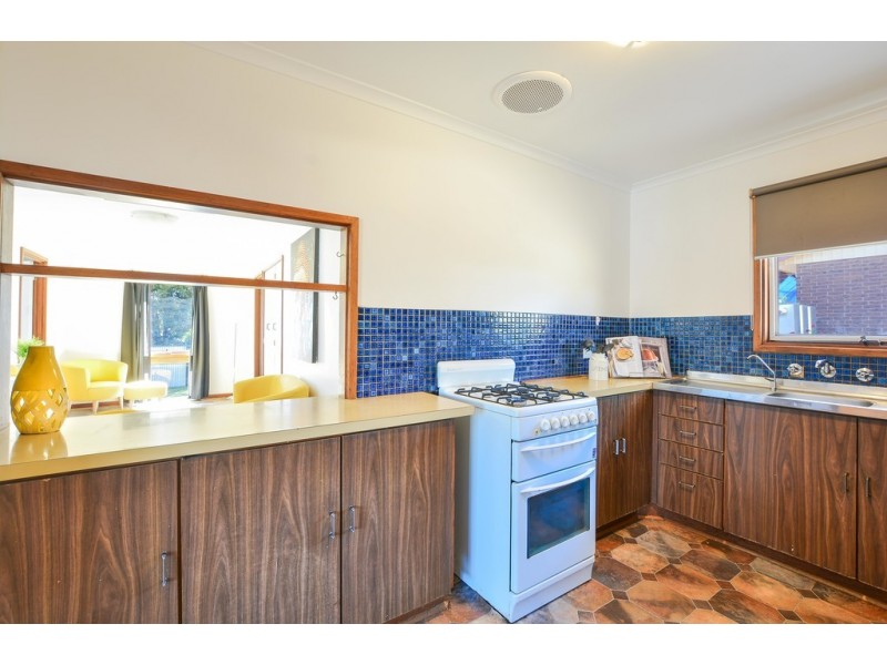 37 Hagen Crescent, Hackham West SA 5163