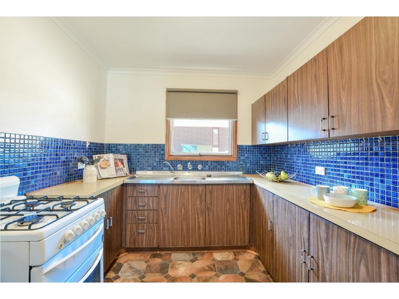 37 Hagen Crescent, Hackham West SA 5163