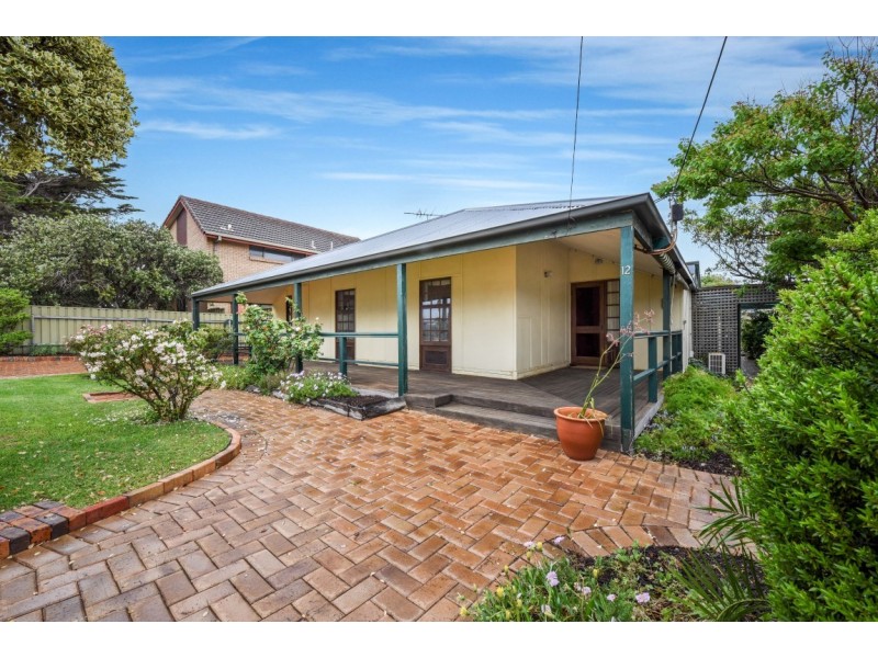 12 Robertson Rd, Moana SA 5169