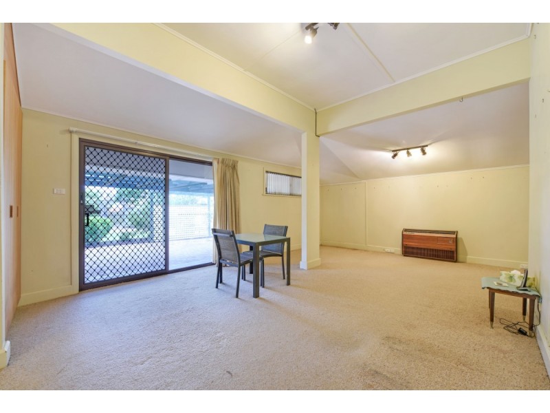 12 Robertson Rd, Moana SA 5169