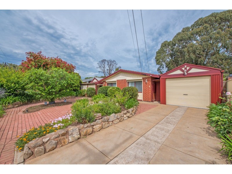 17 Rosemary Terrace, Morphett Vale SA 5162