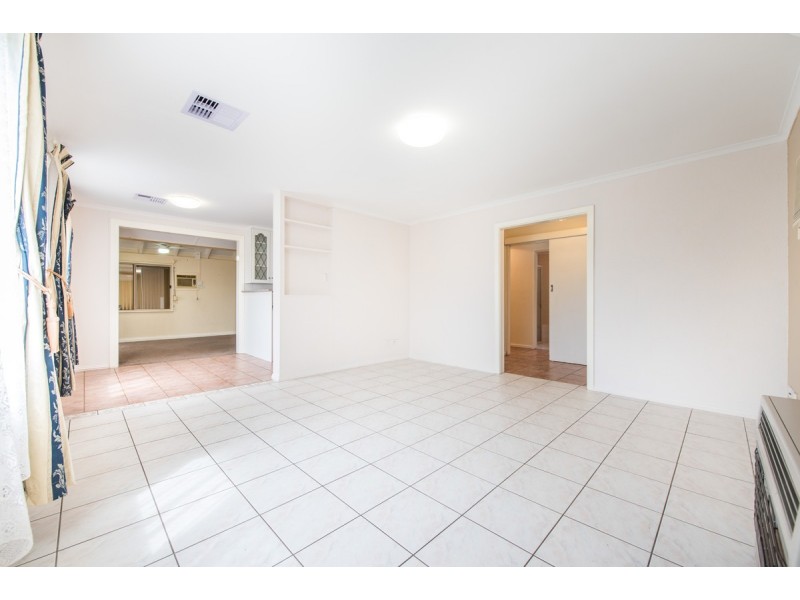 17 Rosemary Terrace, Morphett Vale SA 5162