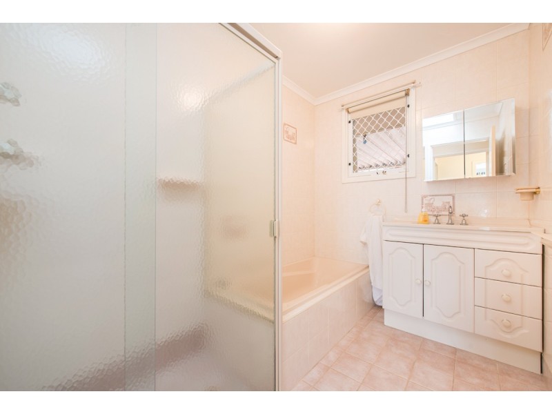 17 Rosemary Terrace, Morphett Vale SA 5162