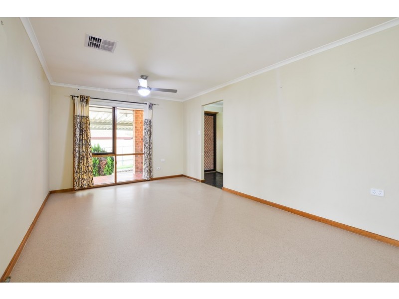 22 Ellis Avenue, Morphett Vale SA 5162