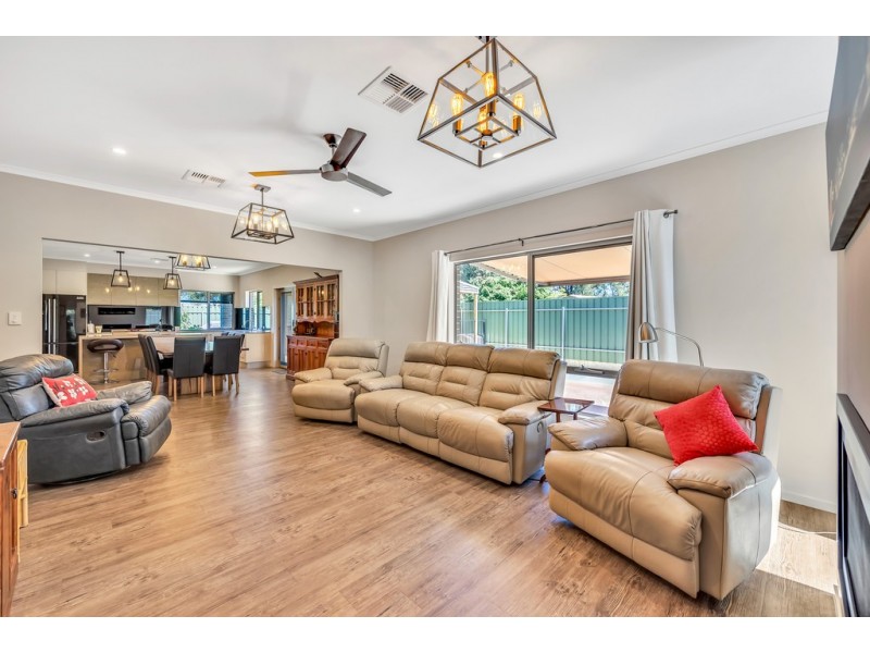 37 Victory Court, Noarlunga Downs SA 5168