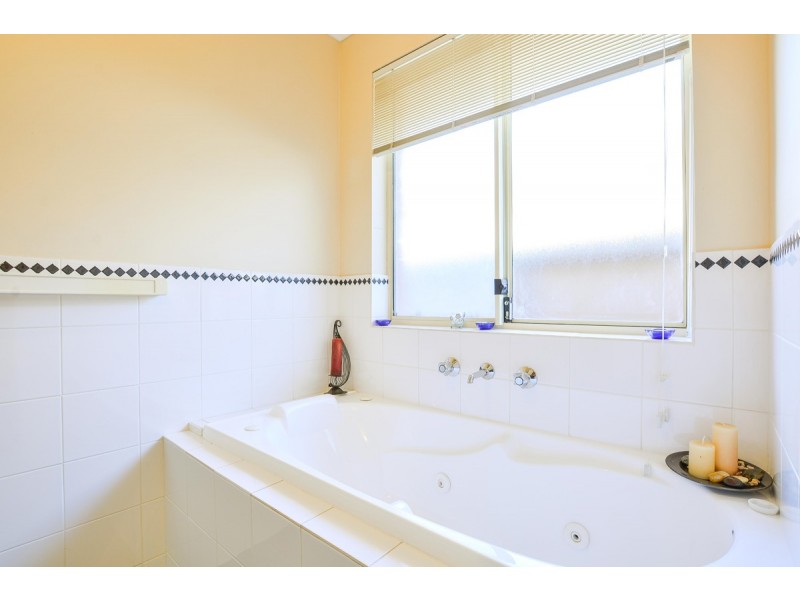 19 Captain Place, Sheidow Park SA 5158