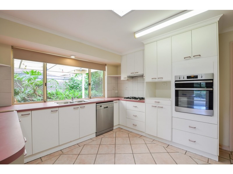 1 Torresan crescent, Flagstaff Hill SA 5159