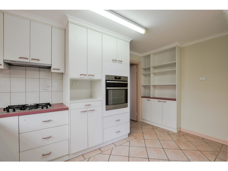 1 Torresan crescent, Flagstaff Hill SA 5159