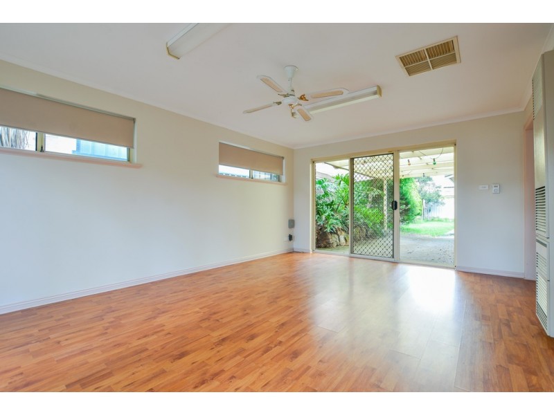 1 Torresan crescent, Flagstaff Hill SA 5159