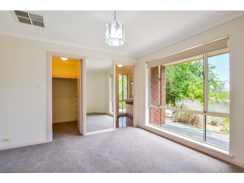 1 Torresan crescent, Flagstaff Hill SA 5159