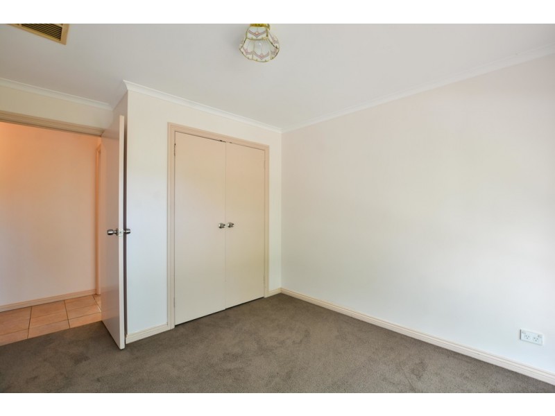 1 Torresan crescent, Flagstaff Hill SA 5159