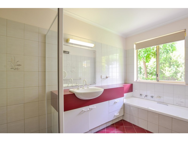 1 Torresan crescent, Flagstaff Hill SA 5159