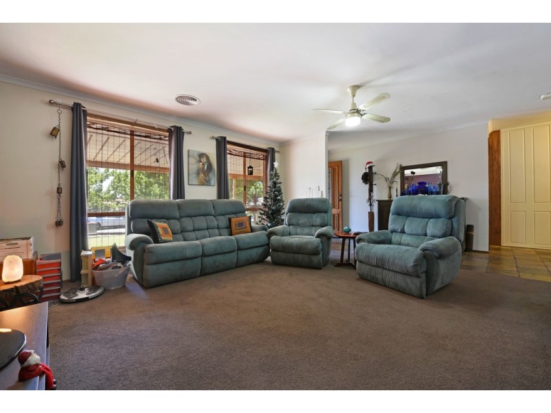 62 Lemon Road, Trott Park SA 5158