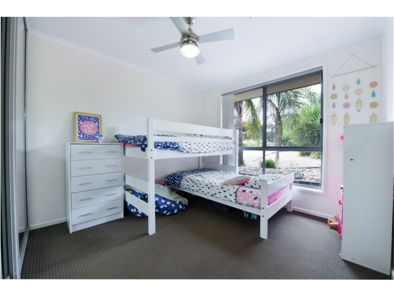 5 Explorer Court, Woodcroft SA 5162