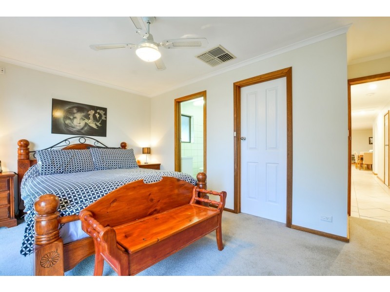 14 Bounty Street, Moana SA 5169