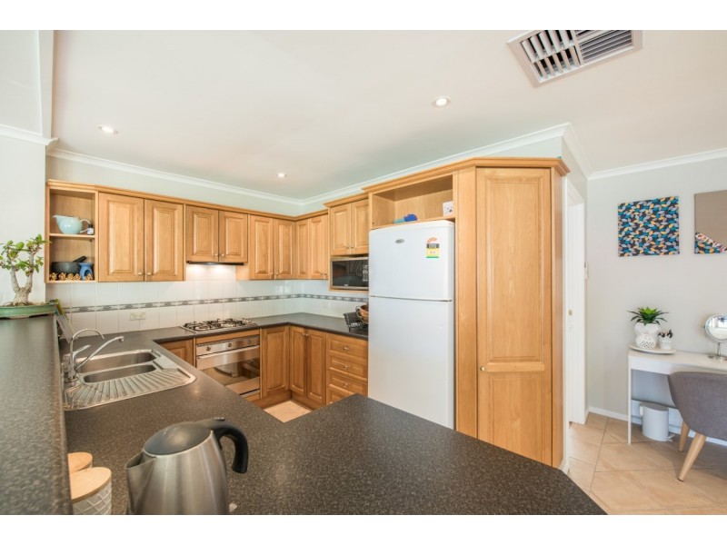 12 Stoneyhill Street, Reynella East SA 5161