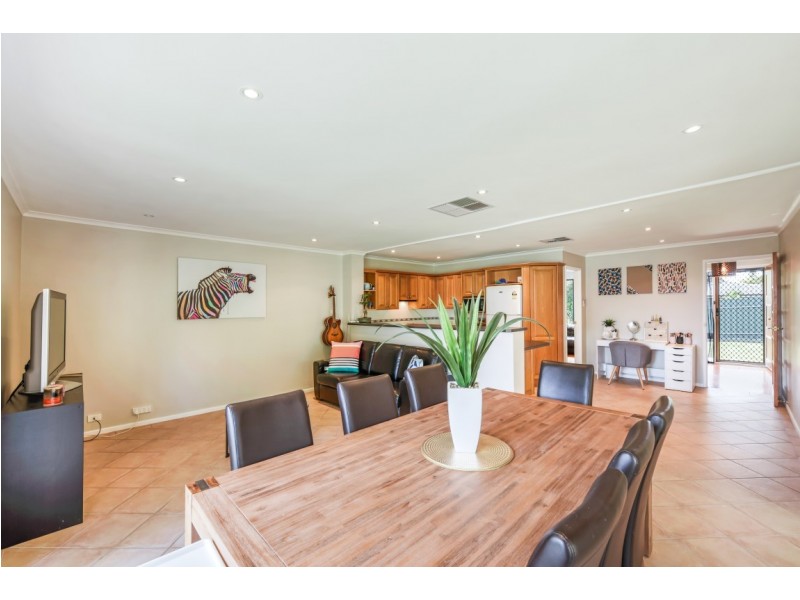 12 Stoneyhill Street, Reynella East SA 5161