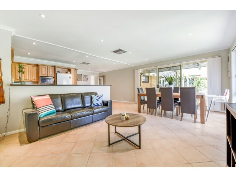 12 Stoneyhill Street, Reynella East SA 5161